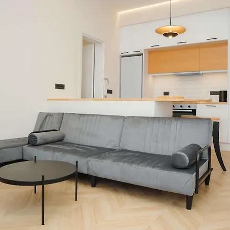 Apartment Mandilara *