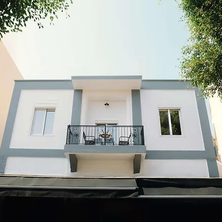 Apartment Mandilara *